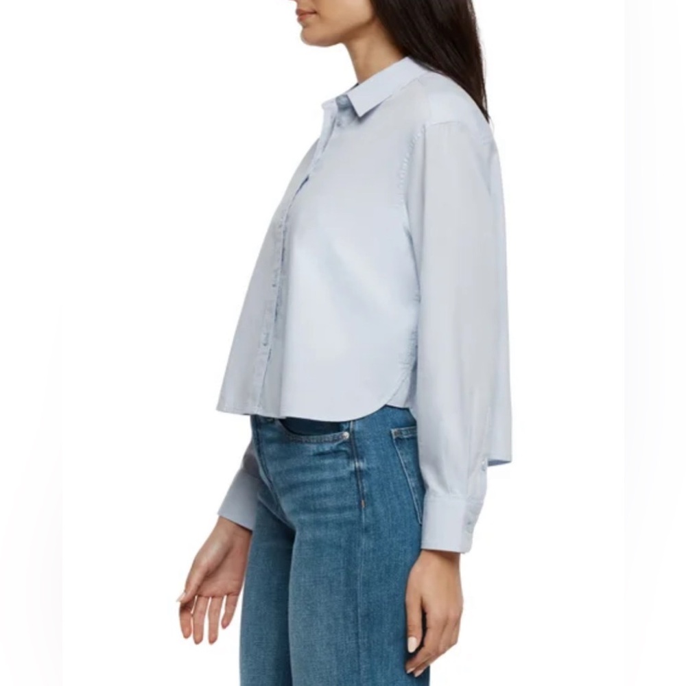 ✨ NWT Gap Cropped Poplin Button-Up Shirt ✨ - Picture 2 of 3